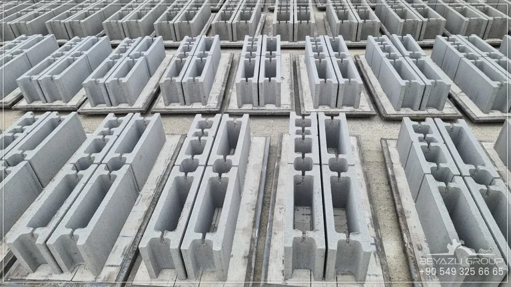 What-Raw-Materials-Are-Used-For-Producing-Hollow-Blocks-a0004.webp